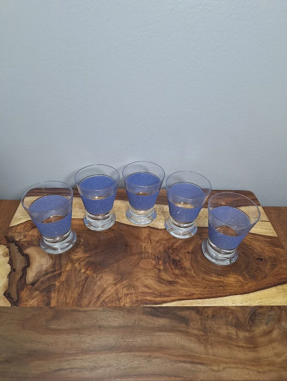 VTG MCM 50s-60s Textured Lavender Gold Trim Set Of 5 Shot Glasses Barware Tiki